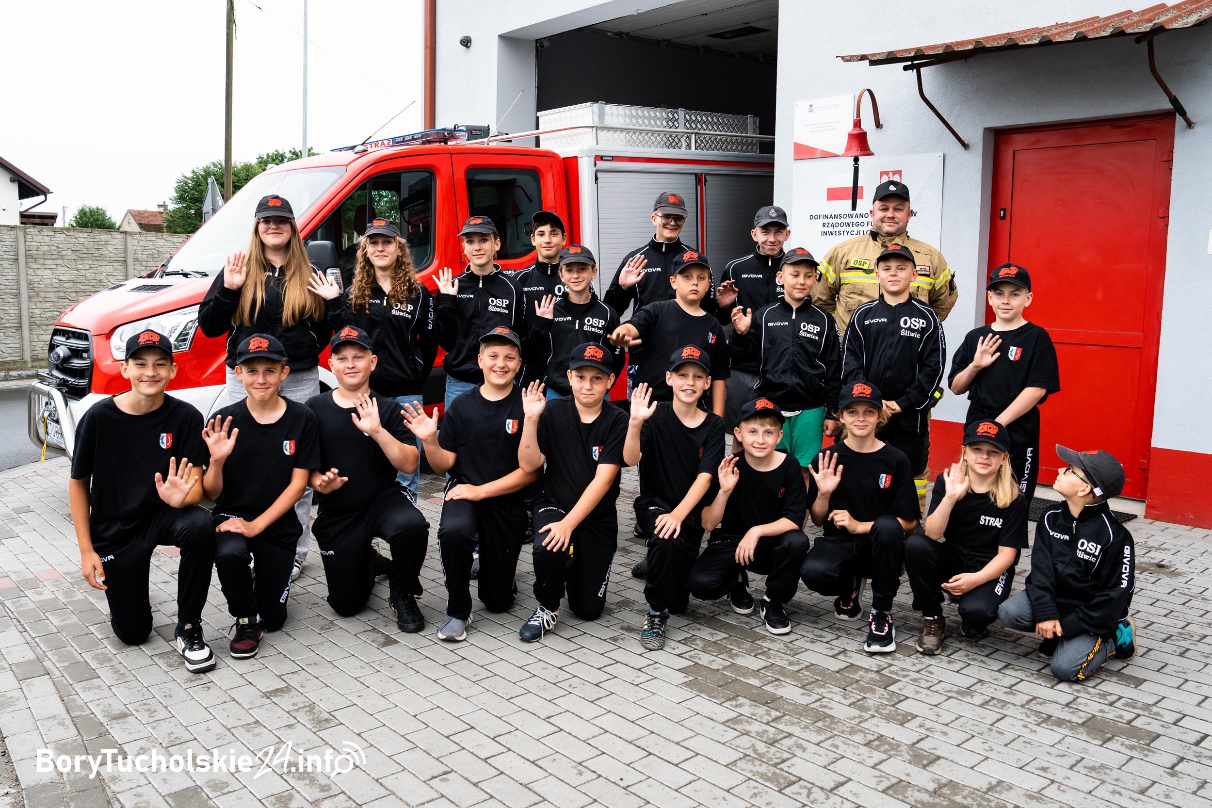 Piknik z MDP w Śliwicach nad jeziorem w Łobodzie