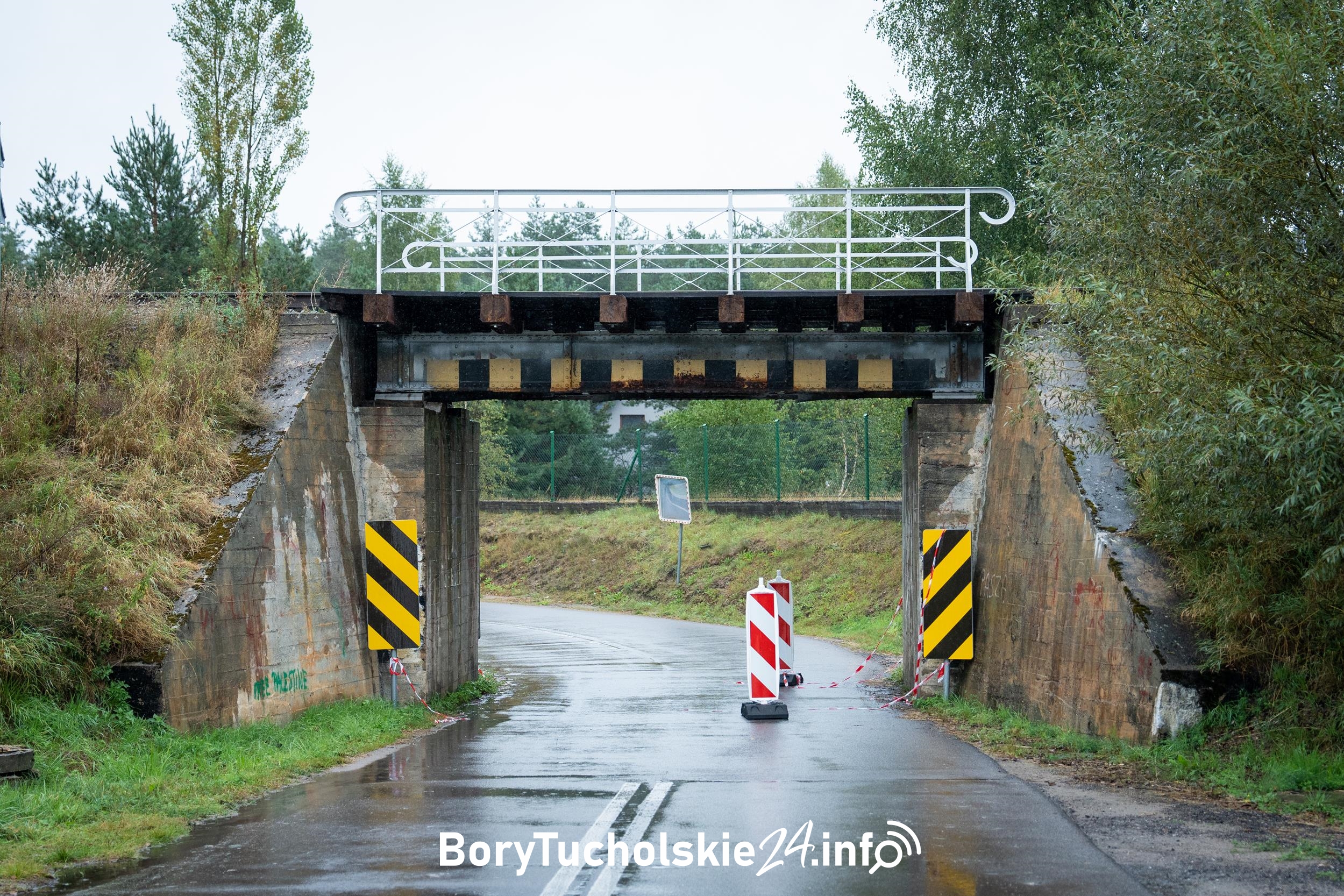 Wiadukt starogardzka Śliwice uszkodzony. 