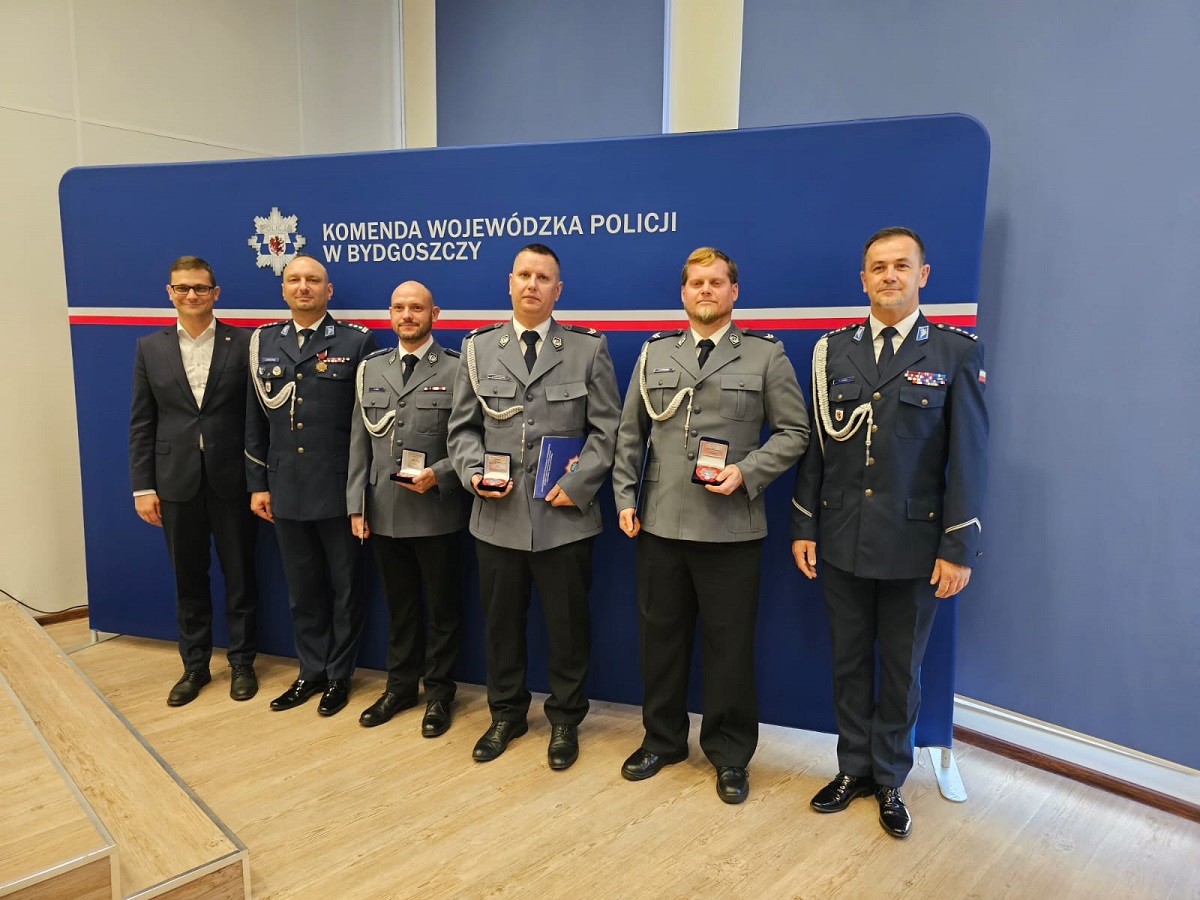 „Kryształowe Serca” trafiły do tucholskich policjantów