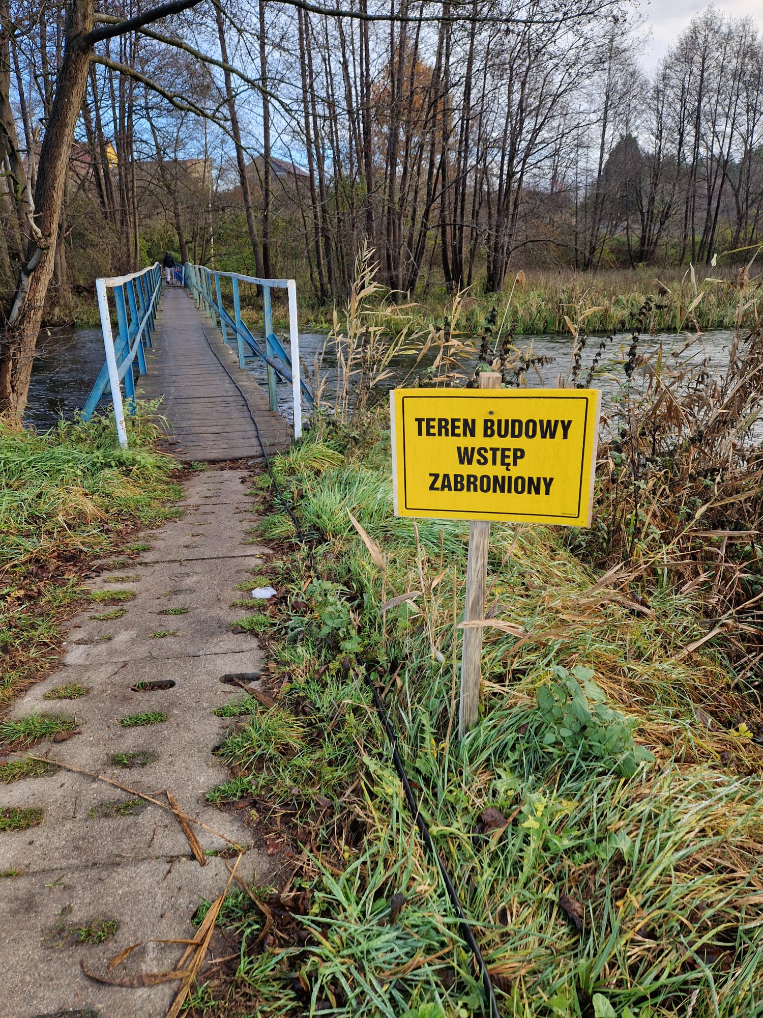 Remont kładki dla pieszych na Wdzie w Złym Mięsie