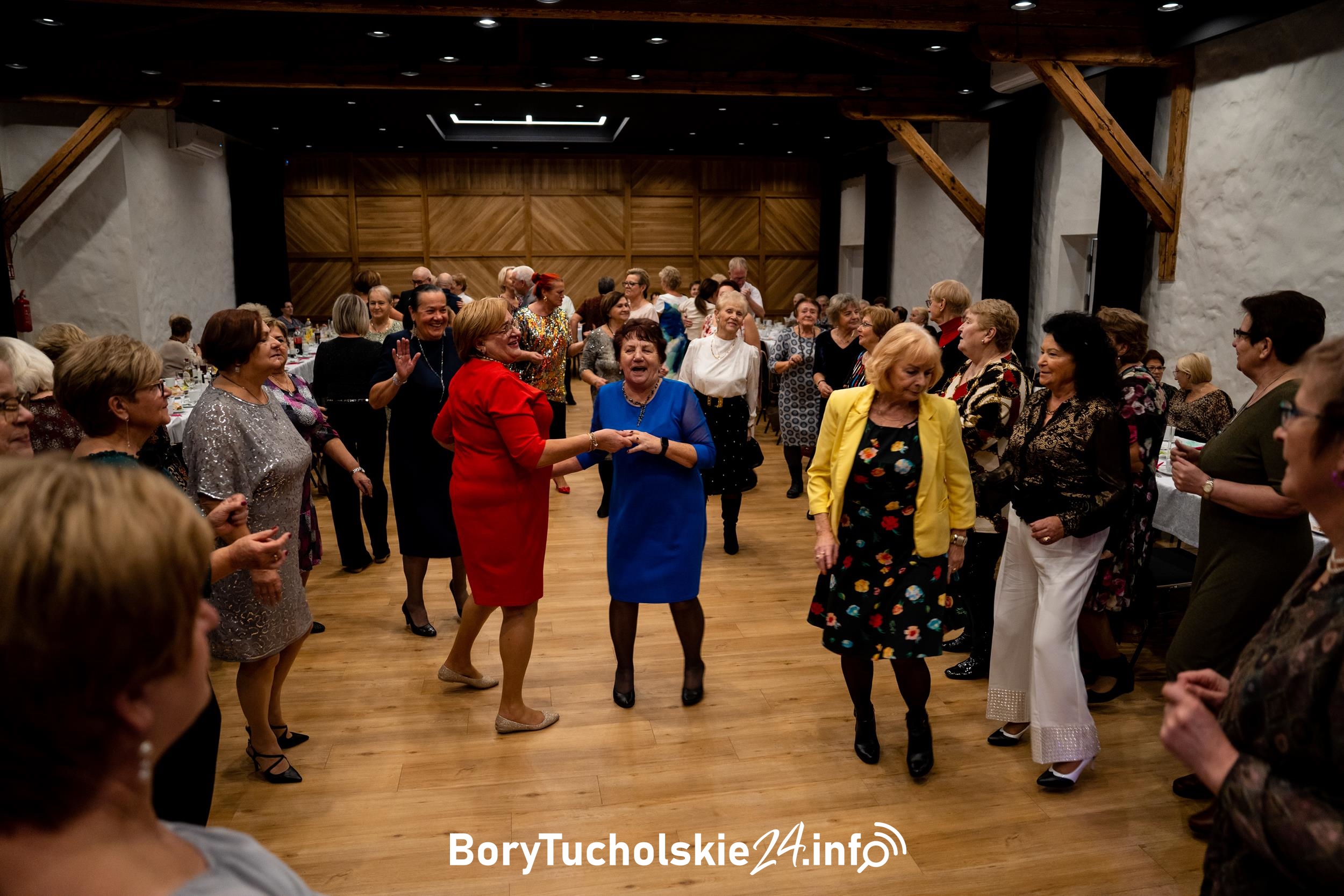 Andrzejki w czerskim Uniwersytecie Trzeciego Wieku (FOTO)