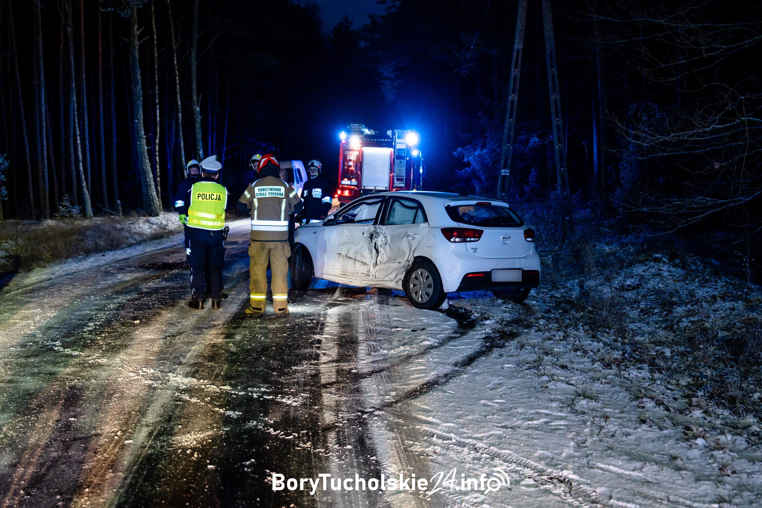 Zderzenie dwóch aut na drodze Śliwice – Wielkie Gacno (FOTO)