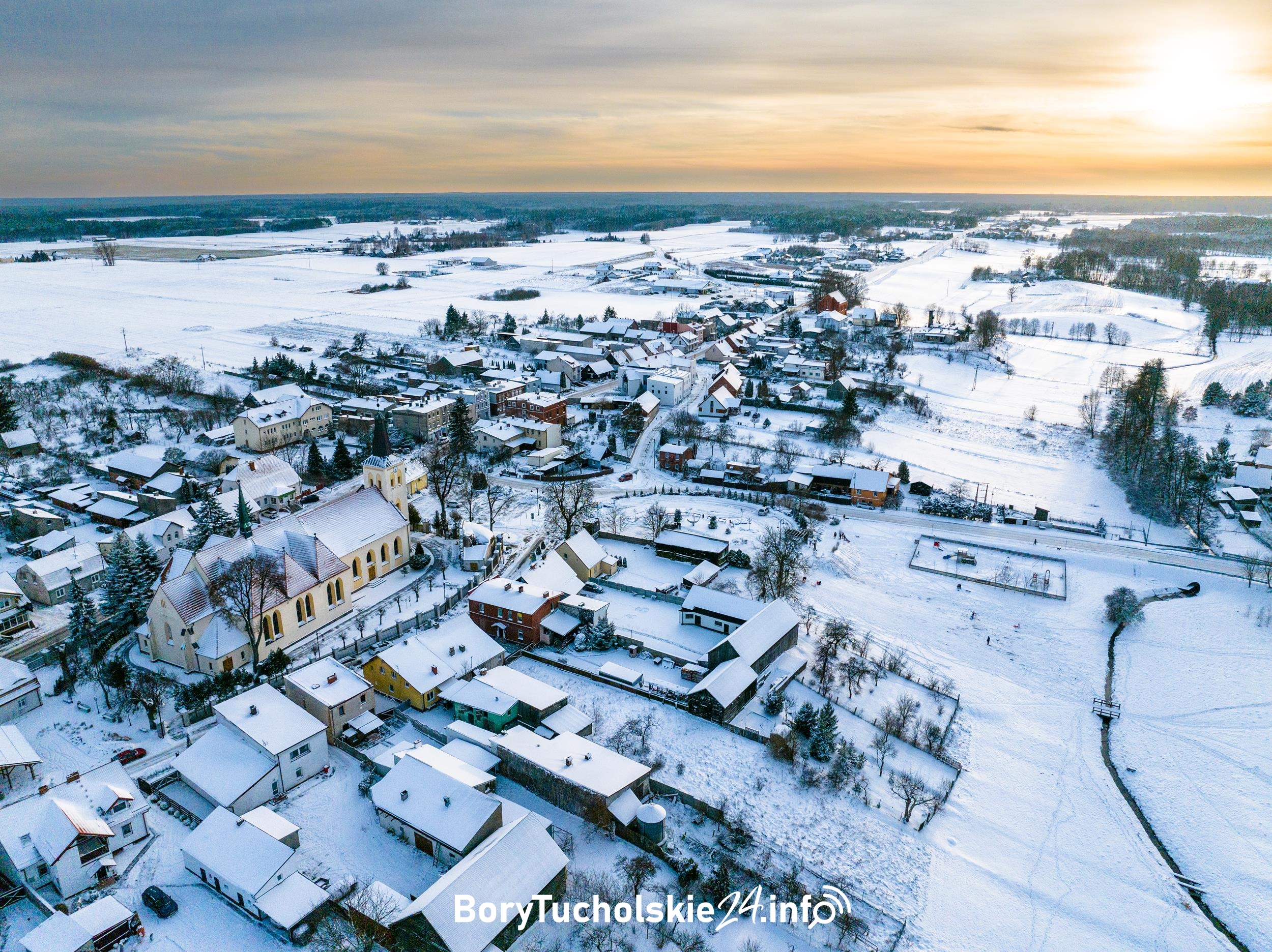 Przyszła zima. Zrobiło się biało w Borach Tucholskich (FOTO)