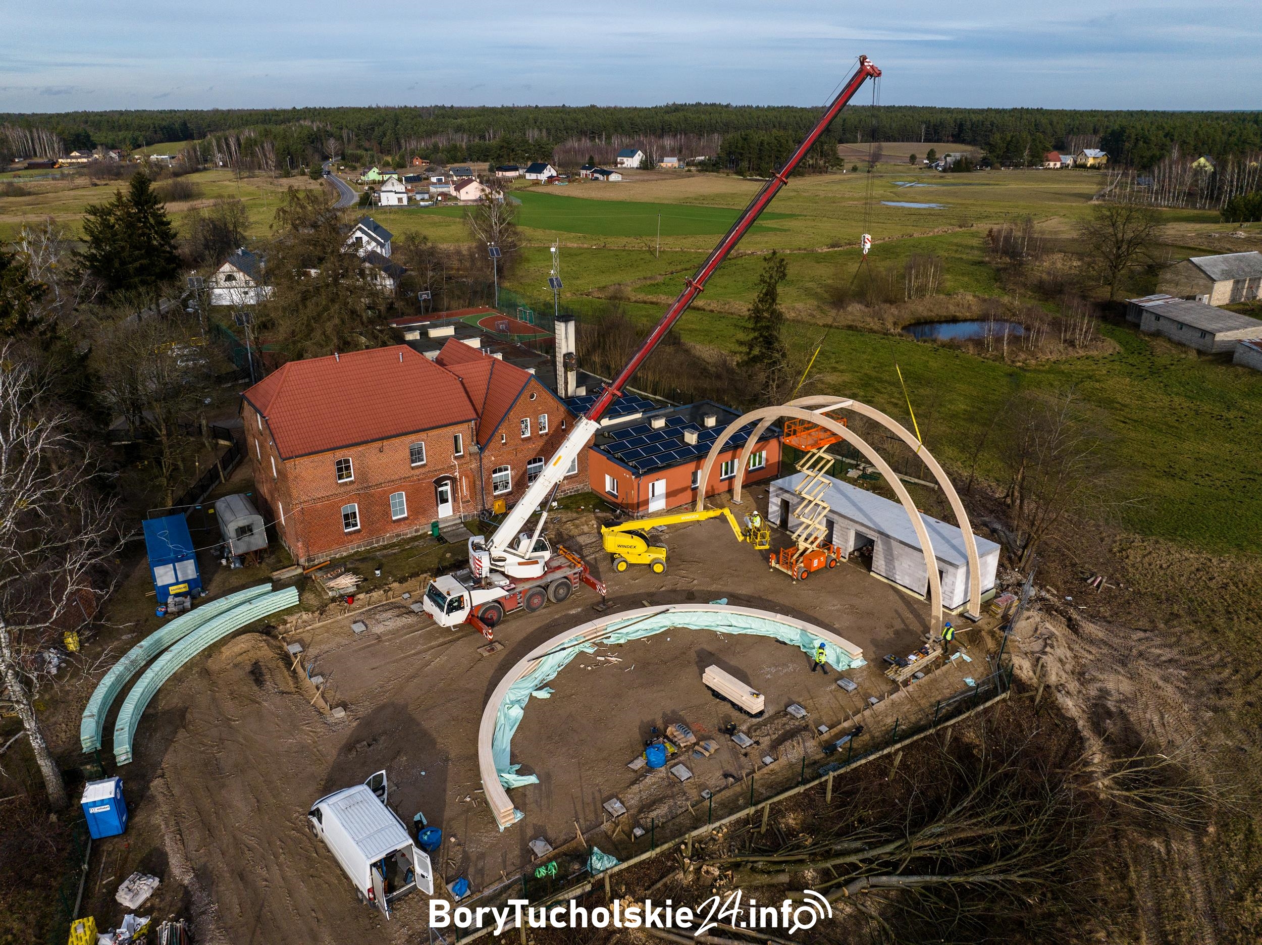 Budowa sali w Gotelpiu. Powstaje konstrukcja (FOTO, WIDEO)