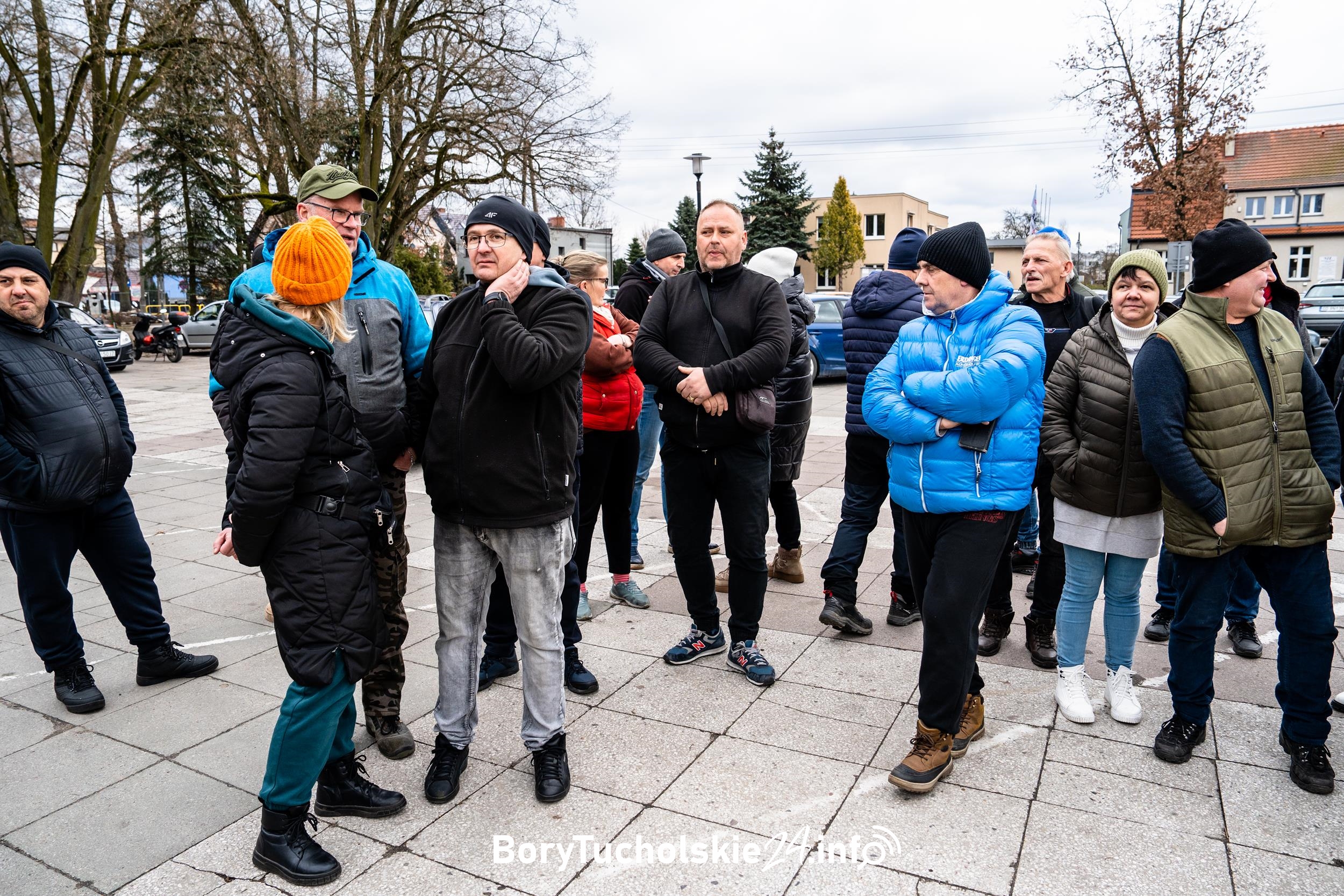 Losowania nie będzie. Handlujący dogadali się, kto i gdzie stanie (FOTO, WIDEO)