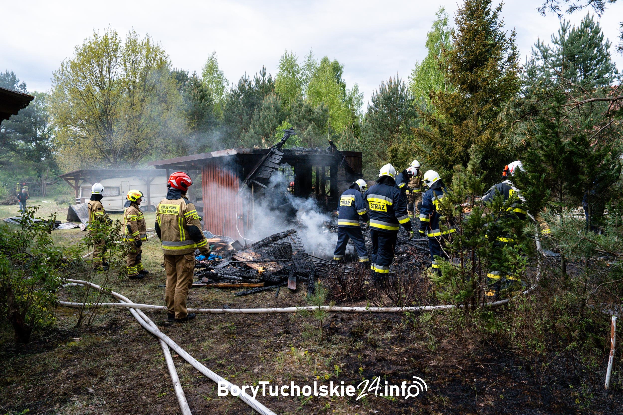 Pożar domku letniskowego. Budynek został kompletnie zniszczony (FOTO)