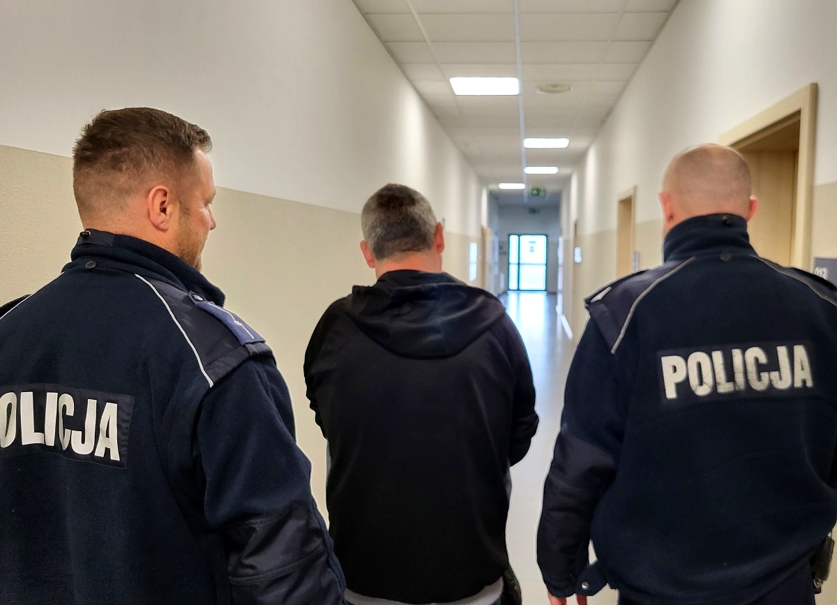 Poszukiwany trafi do zakładu karnego. Wpadł w ręce policji