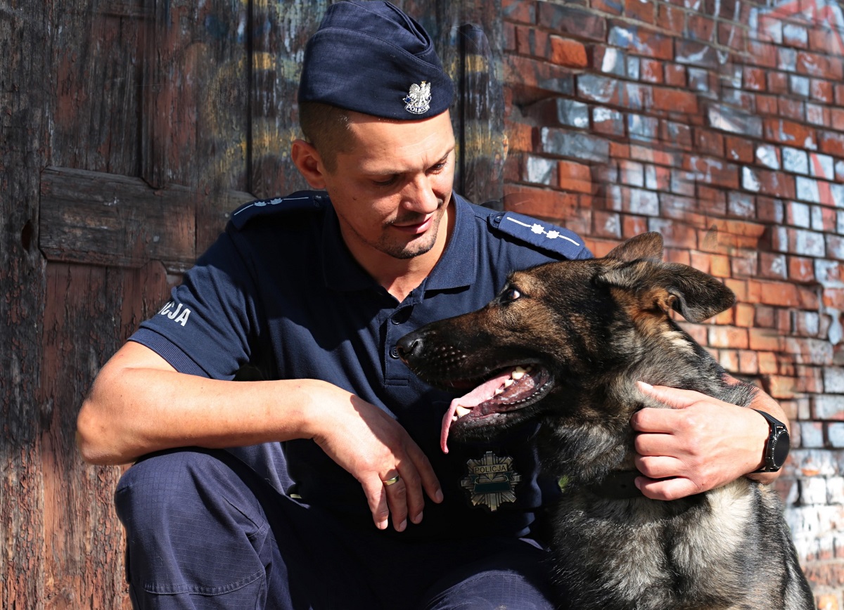 Tucholski policjant i jego pies najlepsi w województwie