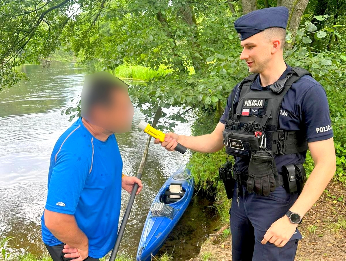 Policja sprawdziła trzeźwość kajakarzy w Borach Tucholskich 