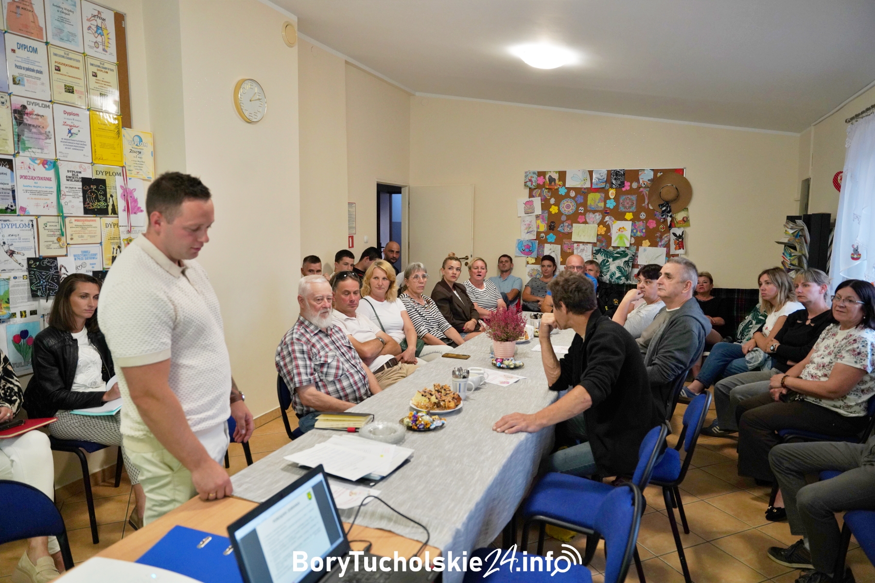 Spotkanie sołeckie w sołectwie Zdroje – dyskusje nad funduszem (FOTO)