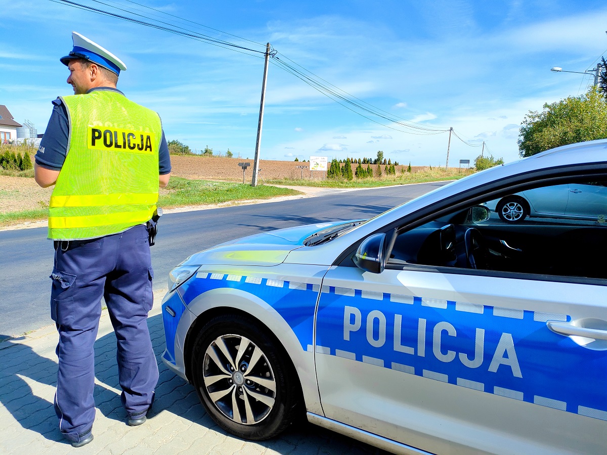 Jechała ponad setką na Głównej w Tucholi. Straciła prawko 