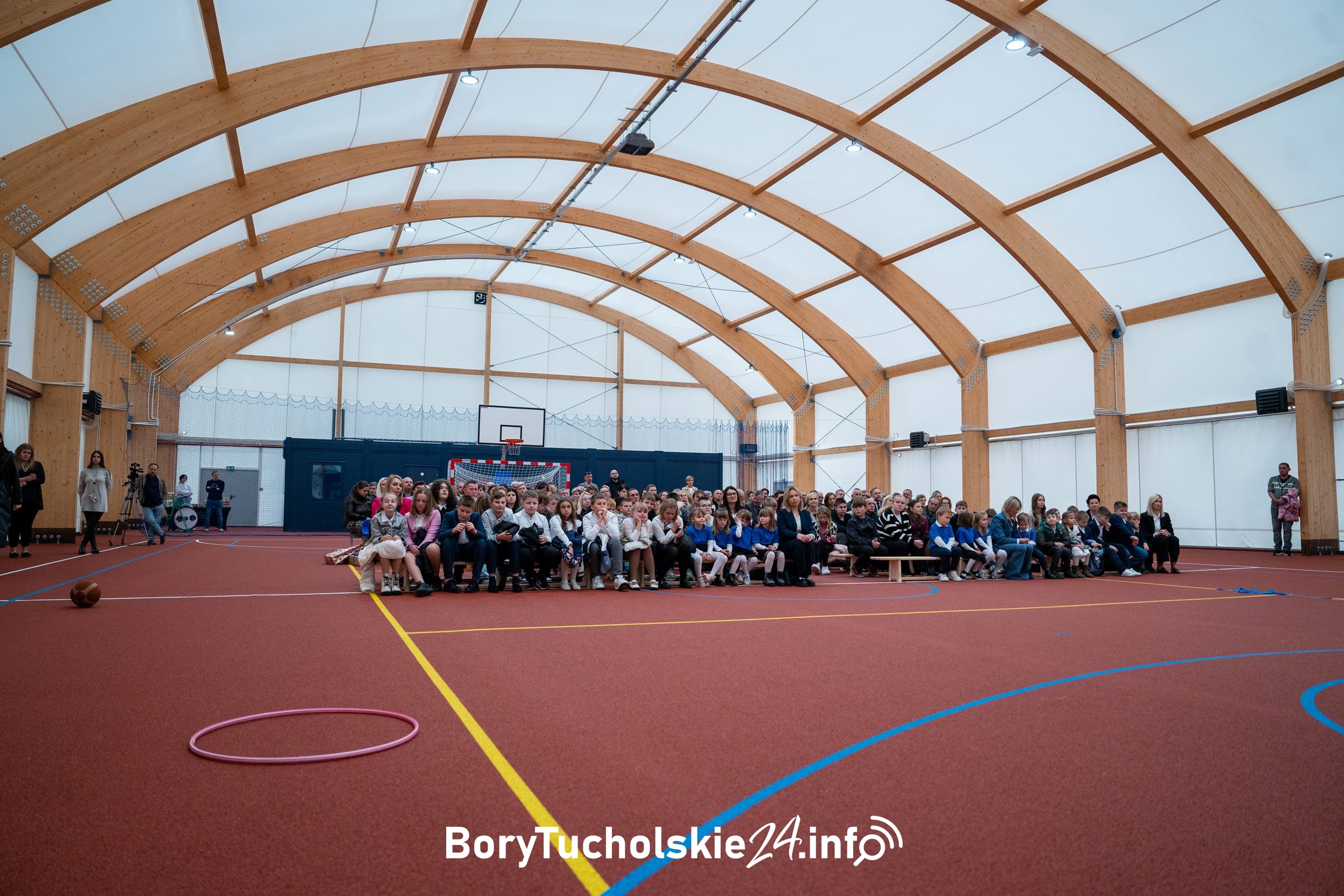 Na tę inwestycję czekała cała lokalna społeczność. Otwarcie hali sportowej w Lińsku (FOTO, WIDEO)