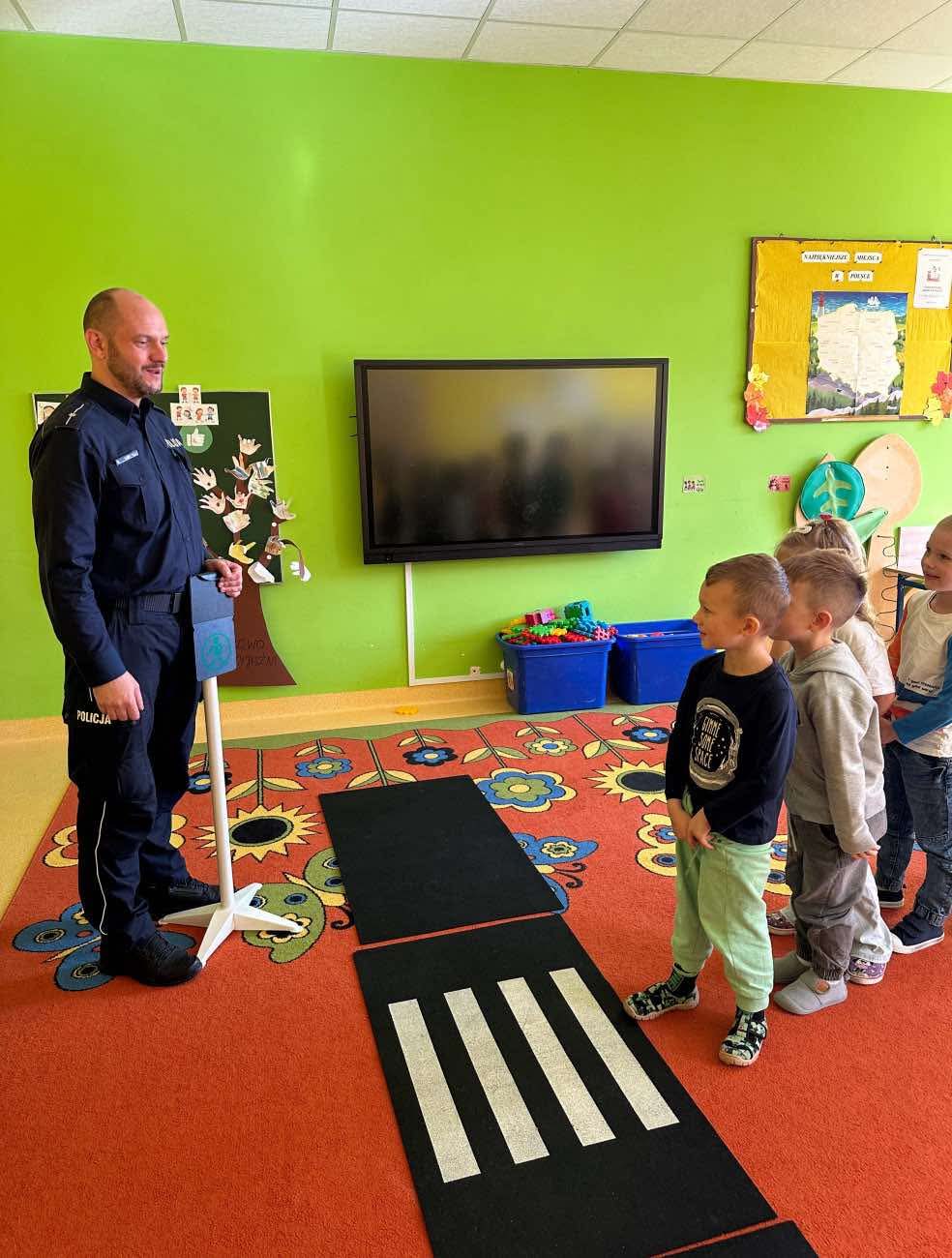  Policjanci odwiedzili „Leśny Zakątek” w Cekcynie