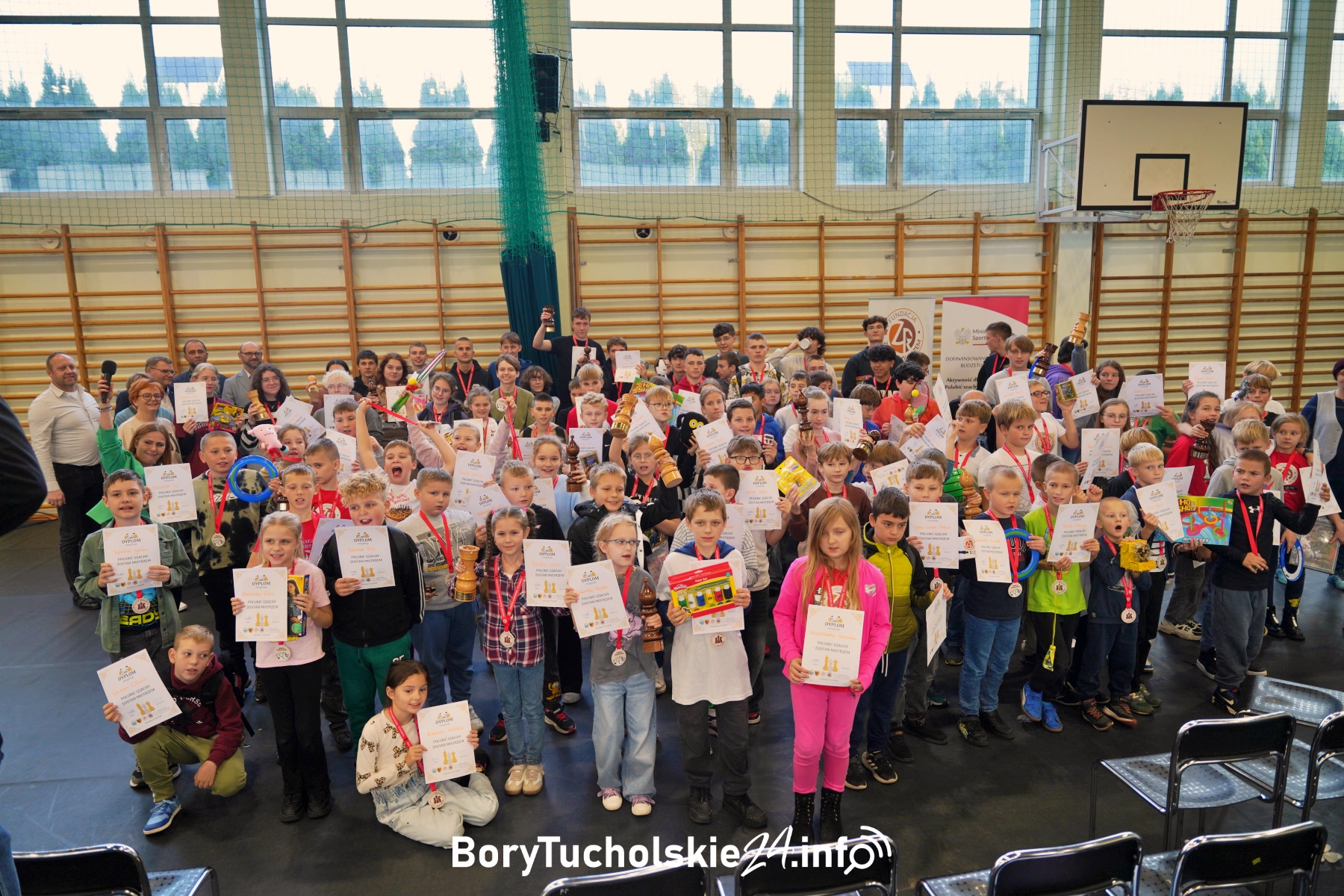 Prawie setka młodych szachistów rywalizowała w Tucholi (FOTO, WIDEO)