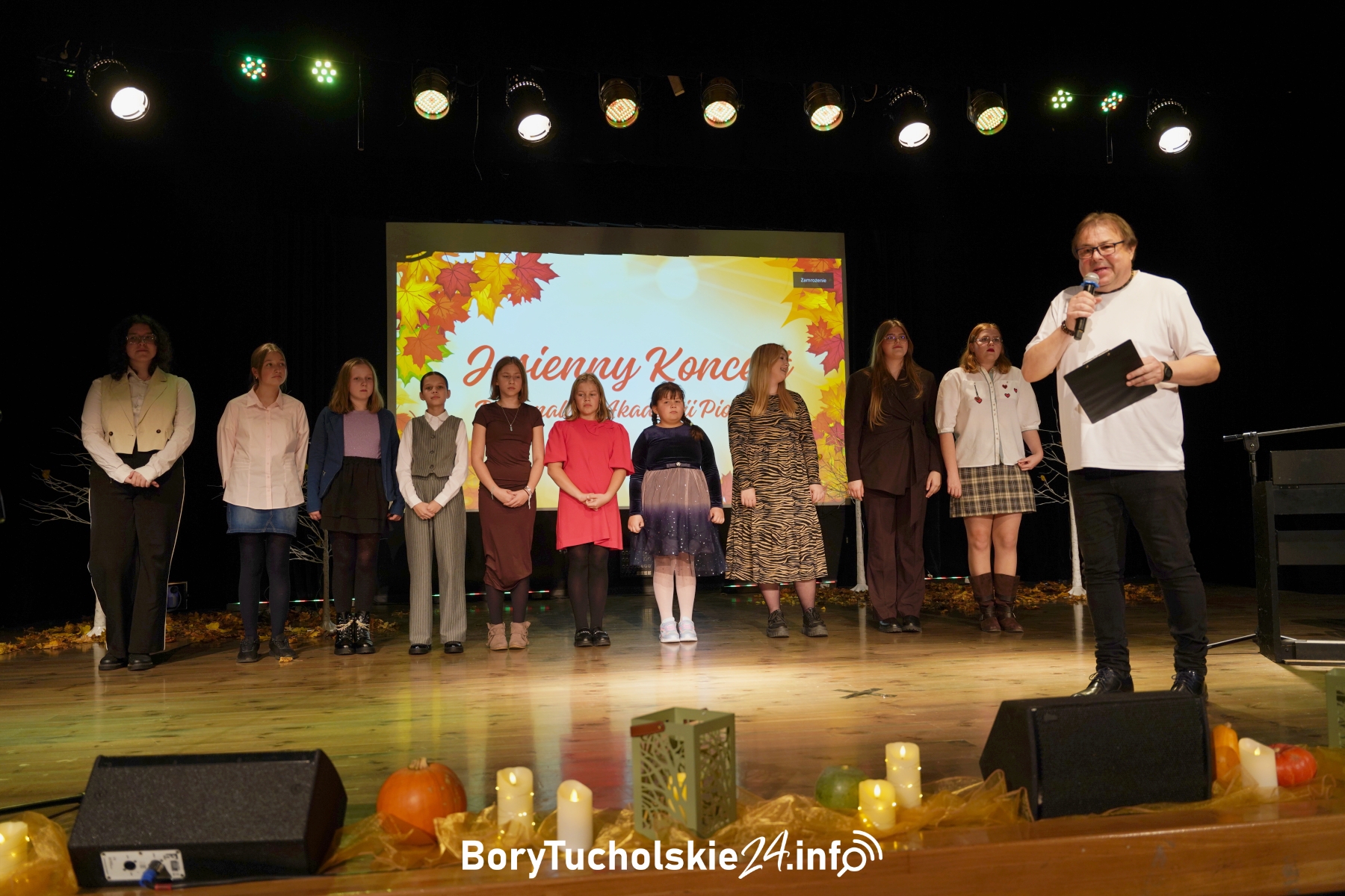Jesienny Koncert Regionalnej Akademii Piosenki w Śliwicach (FOTO, WIDEO)