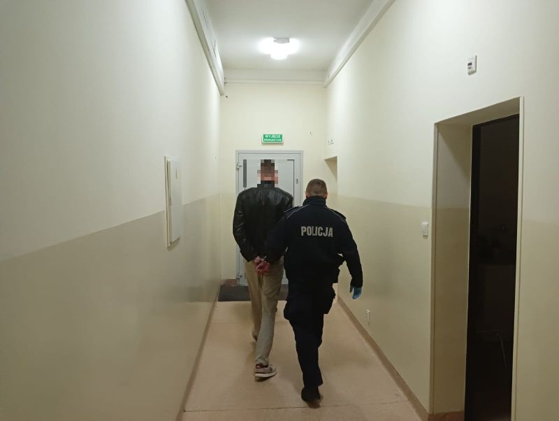 Podejrzany o podpalenie aut w Czersku trafił do aresztu