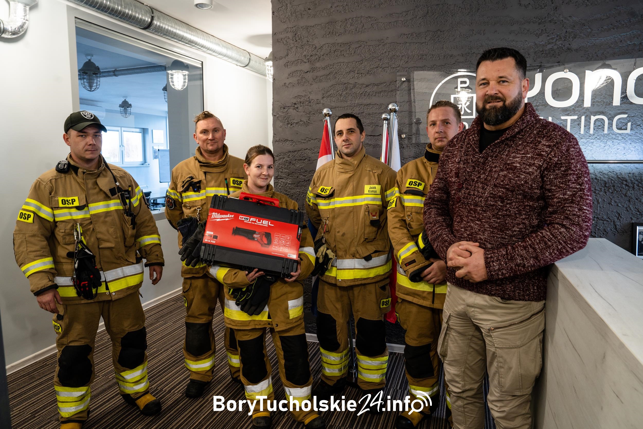Nowy sprzęt w OSP w Łęgu. Jednostkę wsparła firma YONGLI Polska. Fot. BoryTucholskie24.info