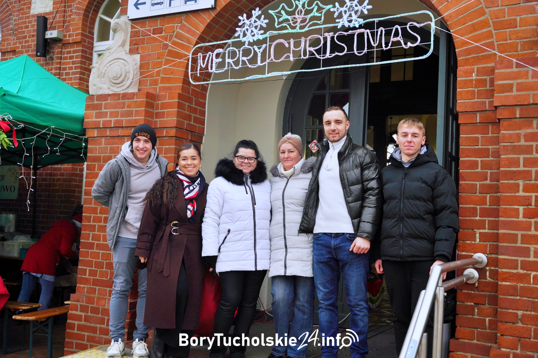 Ponad 30 wystawców, lokalne produkty i pyszne jedzenie - dworzec w Tucholi czeka na Was (FOTO, WIDEO)