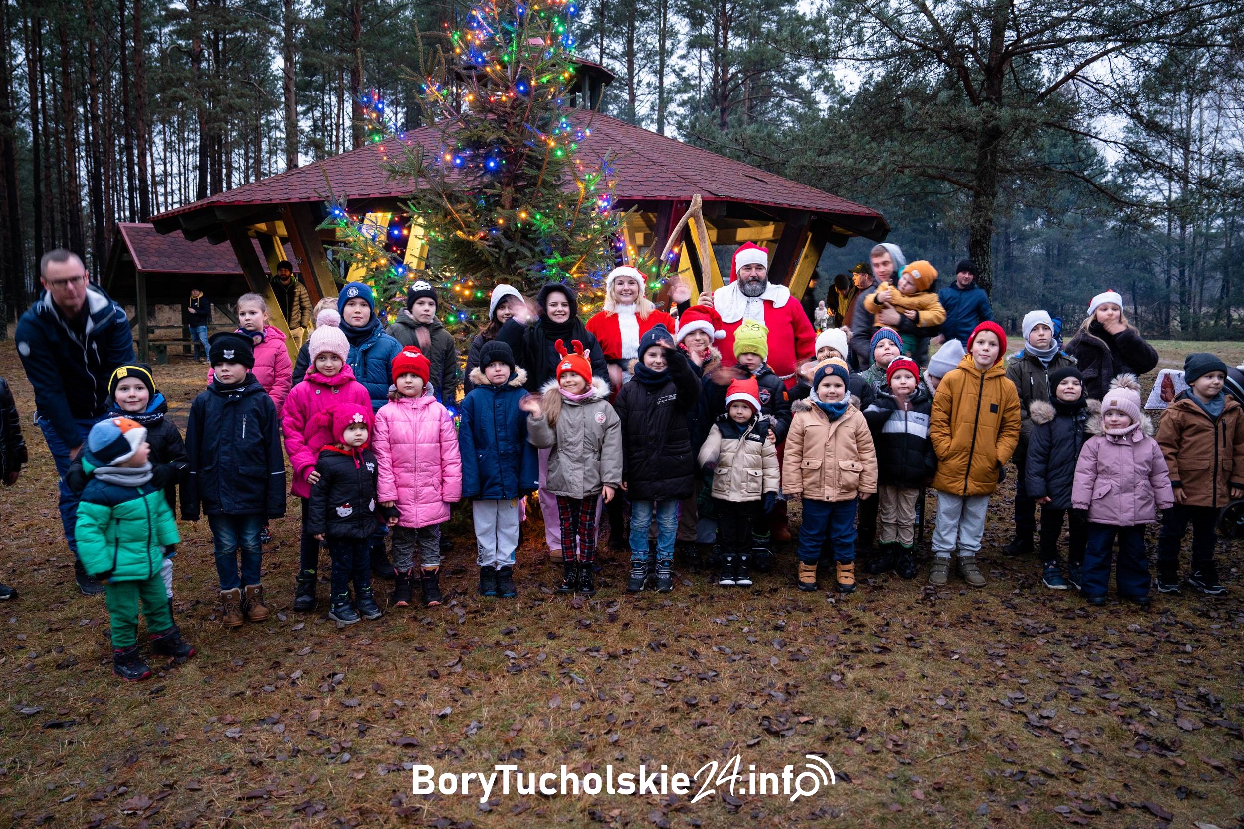 Mikołajki w sołectwie Złotowo. Pyszne jedzenie i wizyta Mikołaja (FOTO, WIDEO)
