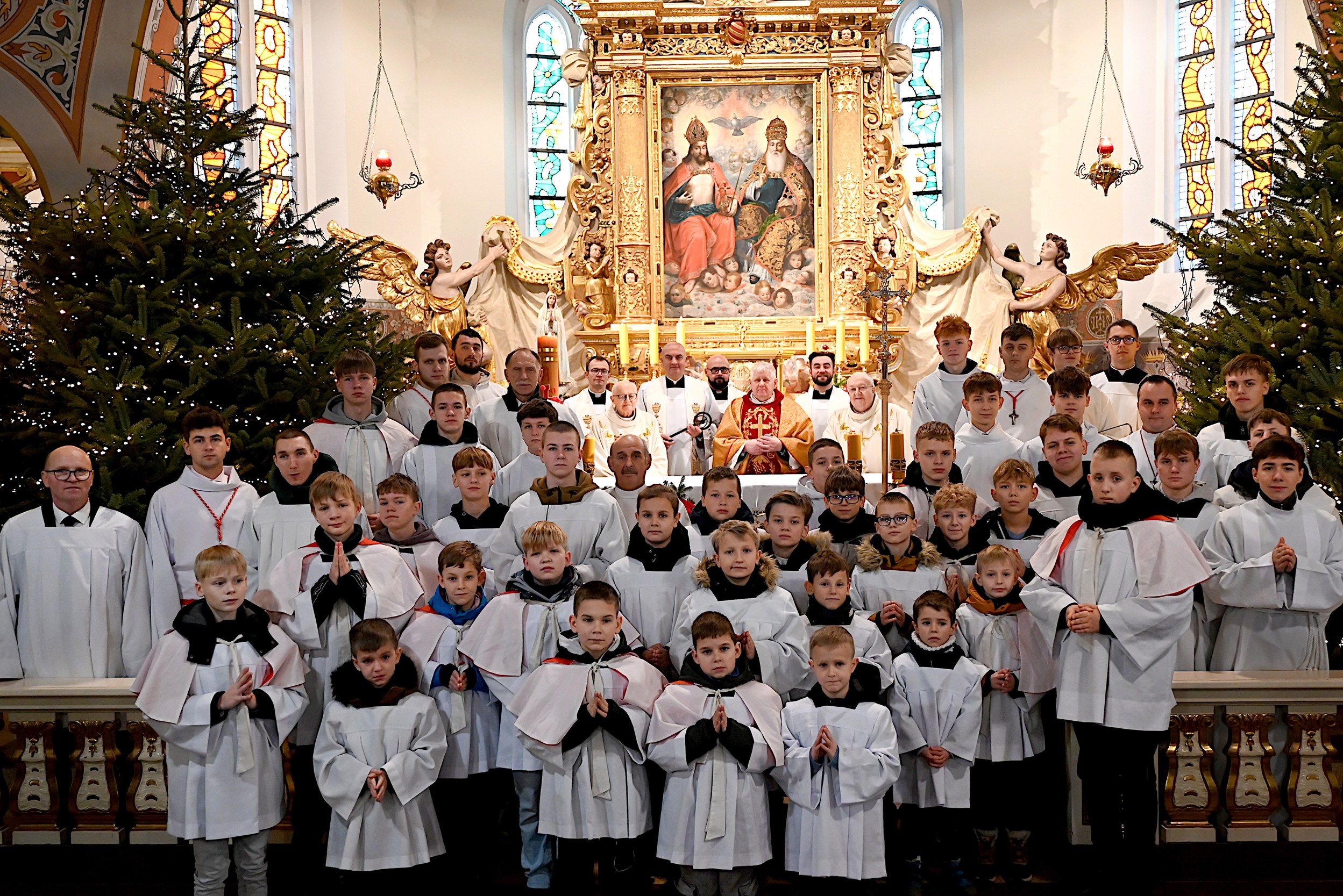 Nowy proboszcz oficjalnie wprowadzony do parafii w Czersku (FOTO)