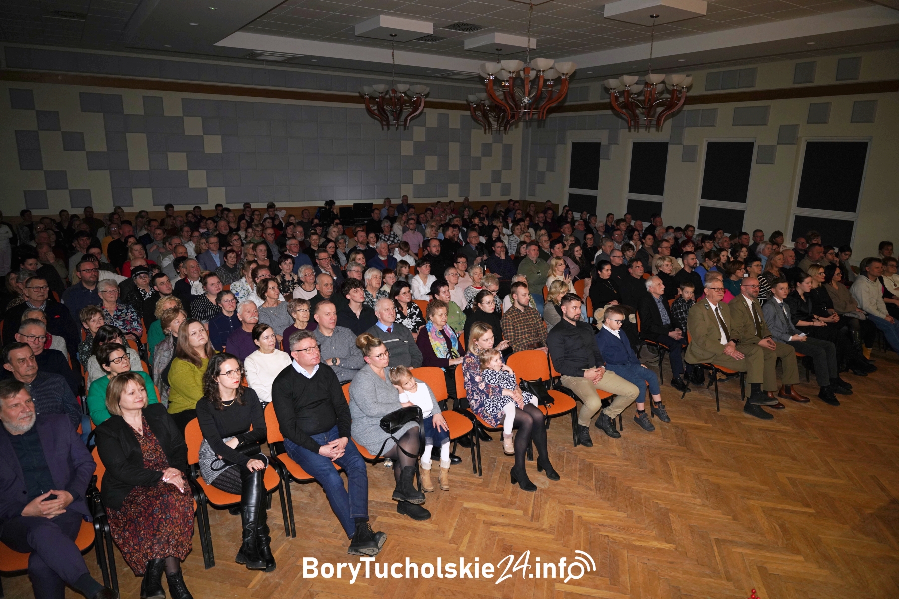 Widownia wypełniona po brzegi. Koncert Reprezentacyjnej Orkiestry Lasów Państwowych (FOTO, WIDEO)