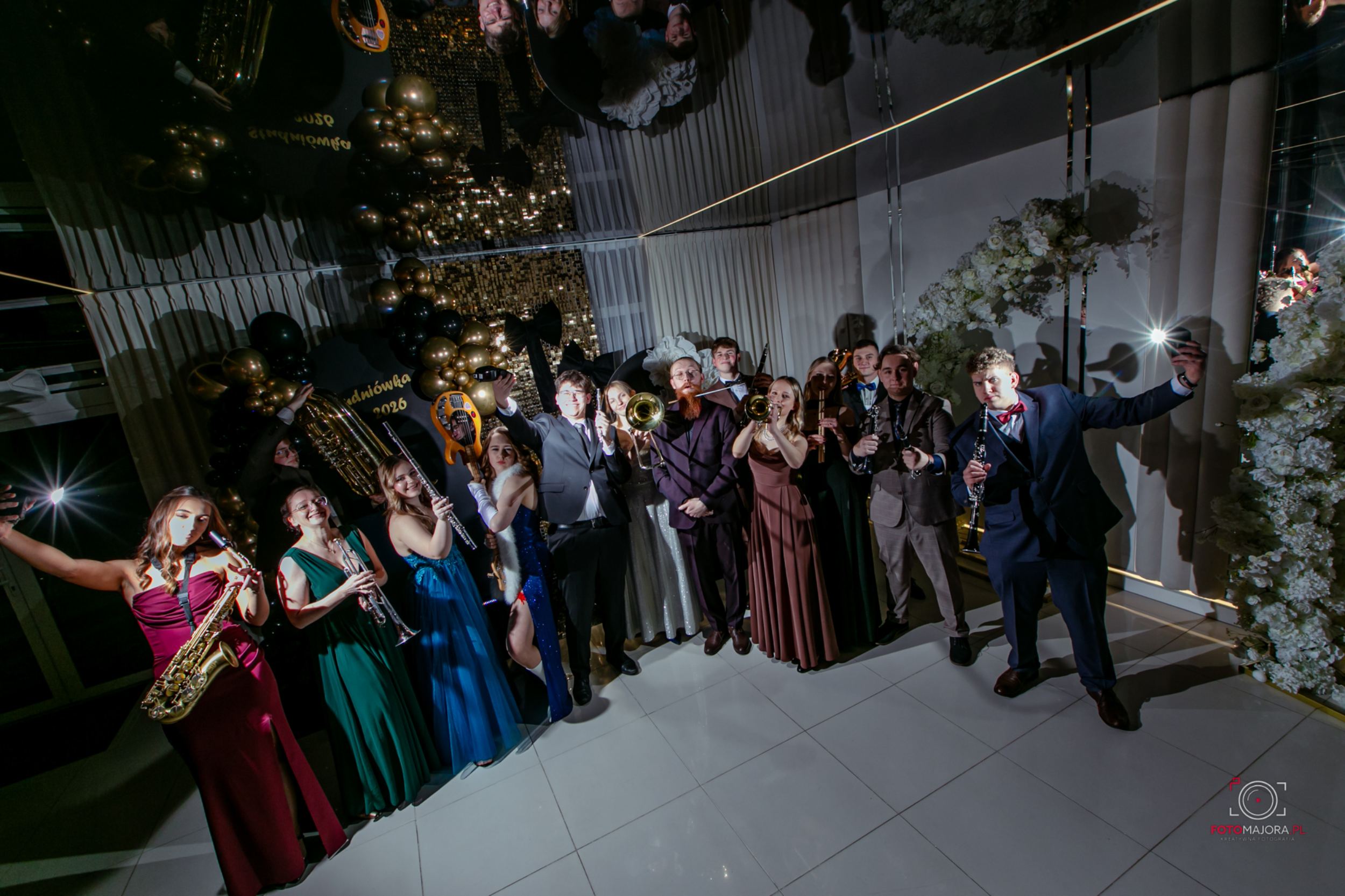 Studniówka Technikum Leśnego w Tucholi. Zobaczcie zdjęcia Łukasza Majera (FOTO CZĘŚĆ 1)