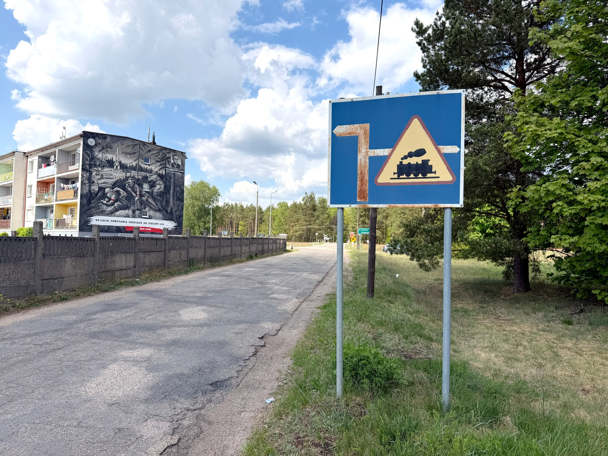 Modernizacja drogi z Wierzchucina do DW 240 coraz bliżej. Kierowcy i mieszkańcy długo na to czekali