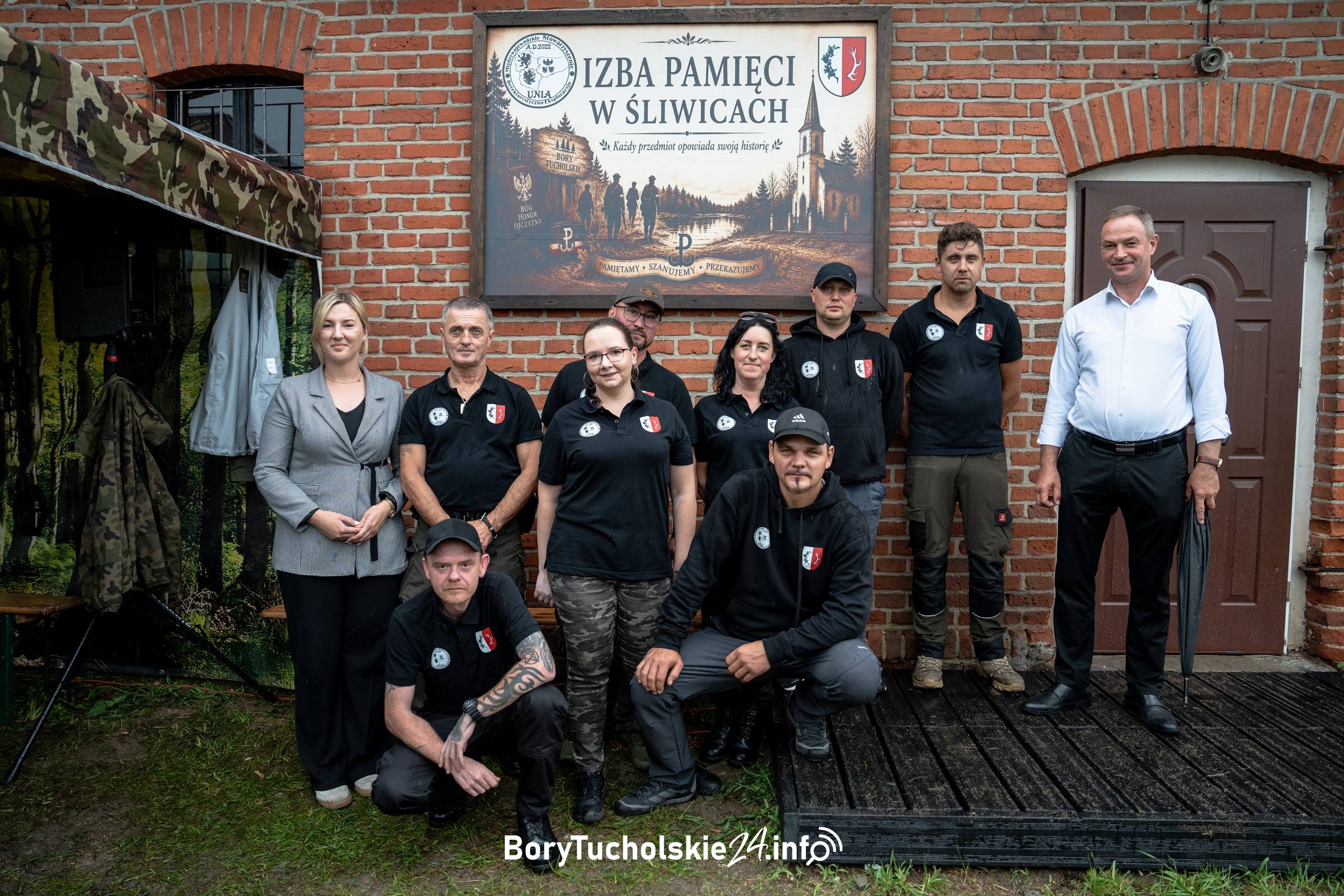 Otwarcie Izby Pamięci w Śliwicach. Dwa lata pracy społecznej dały efekty (FOTO, WIDEO)