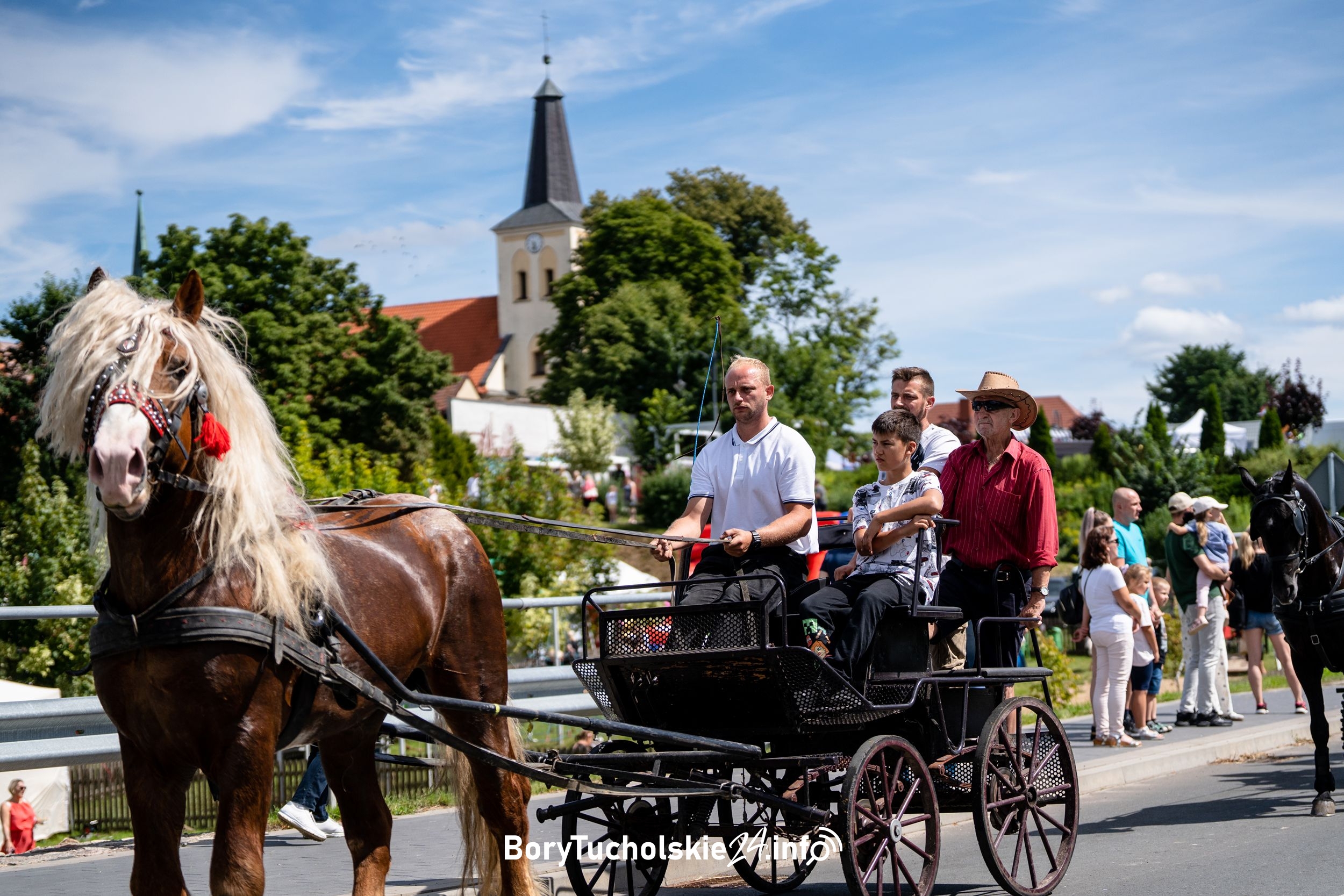 Tłumy ludzi na Pilniku Koniarza w Śliwicach (FOTO, WIDEO)