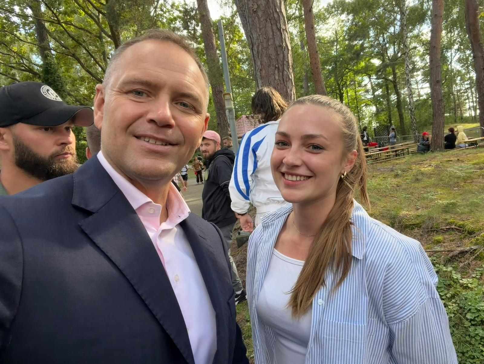 Spotkanie prezydenta z młodzieżą w Juracie. Wśród uczestników mieszkanka gminy Śliwice