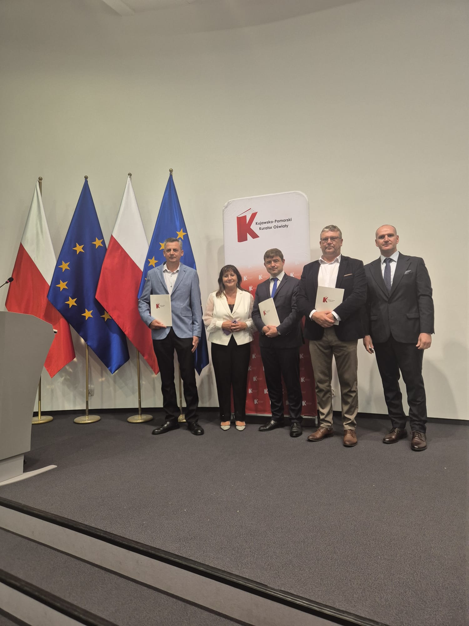 Trzech nowych nauczycieli dyplomowanych w powiecie tucholskim (FOTO)