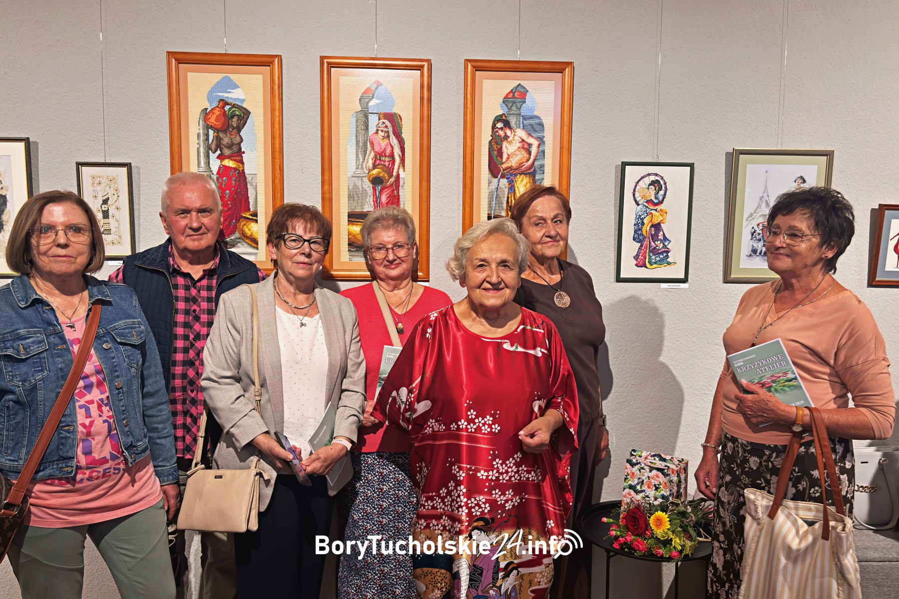 Otwarcie piątej wystawy twórczości klubu ,,Krzyżykowe Atelier" w Tucholskim Ośrodku Kultury (FOTO)
