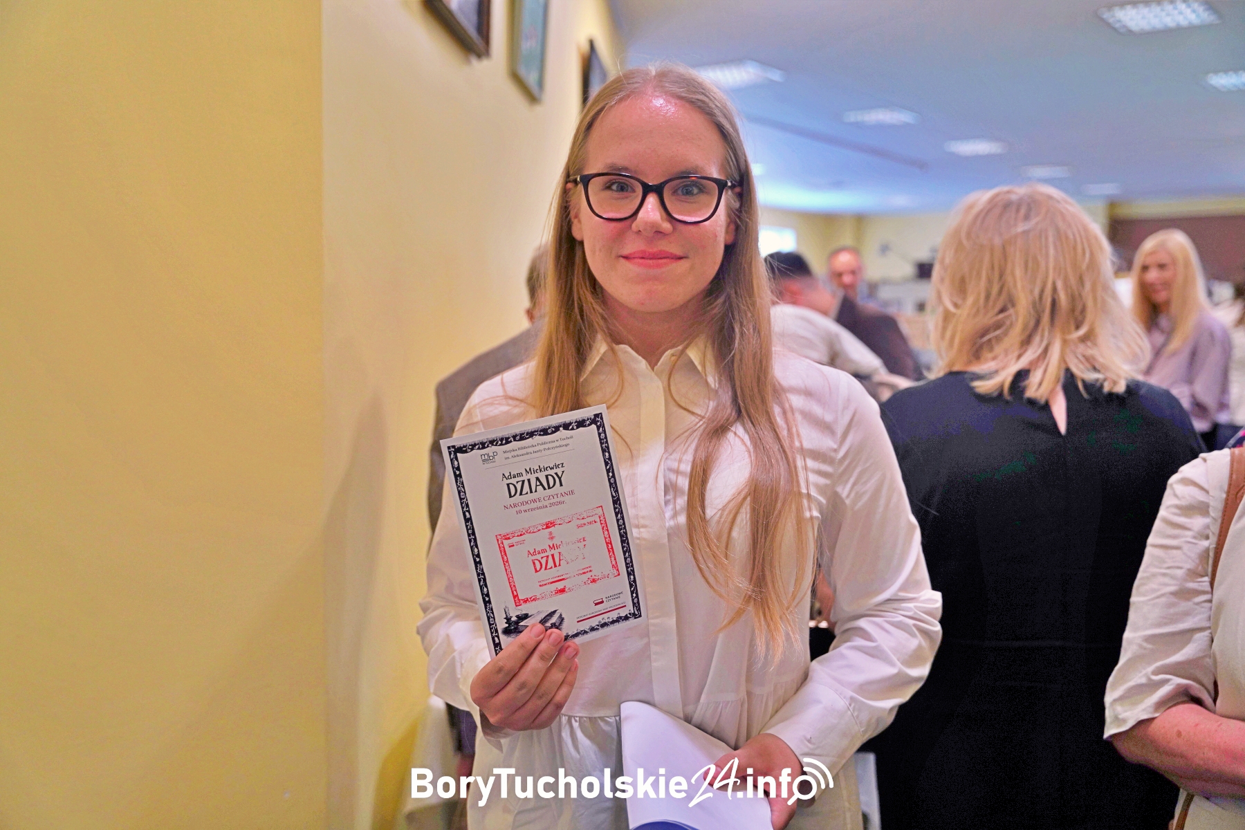 Gdy Tuchola spotkała się z duchami. „Dziady” wybrzmiały w bibliotece (FOTO, WIDEO)