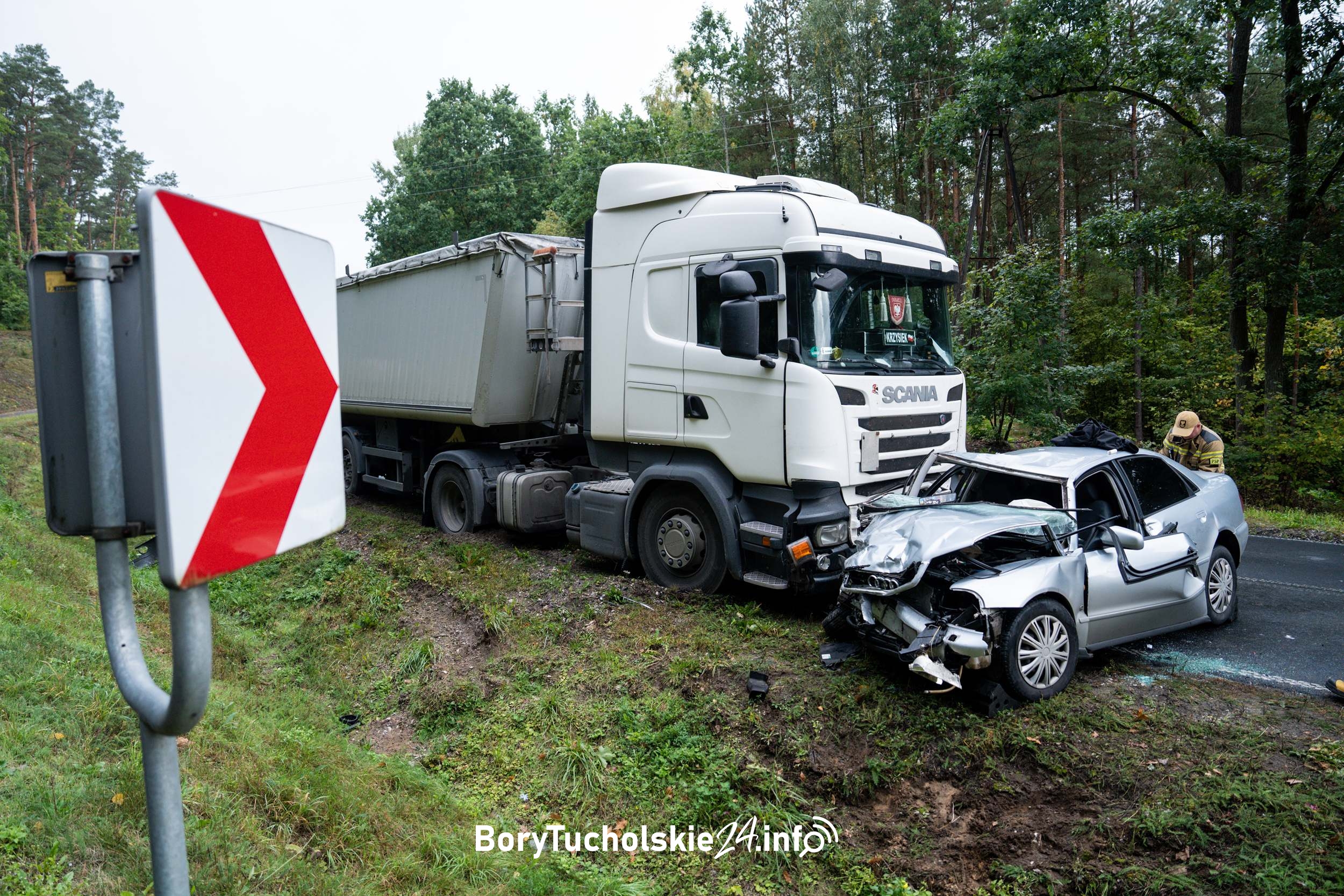 Poważny wypadek koło Rudzkiego Mostu. Są poszkodowani (FOTO, WIDEO)