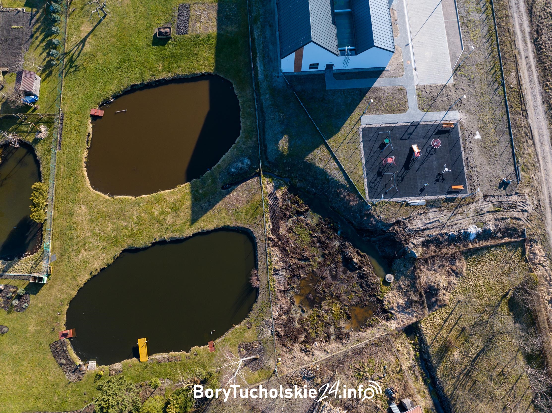 Zbiornik retencyjny, przedszkole Łąg