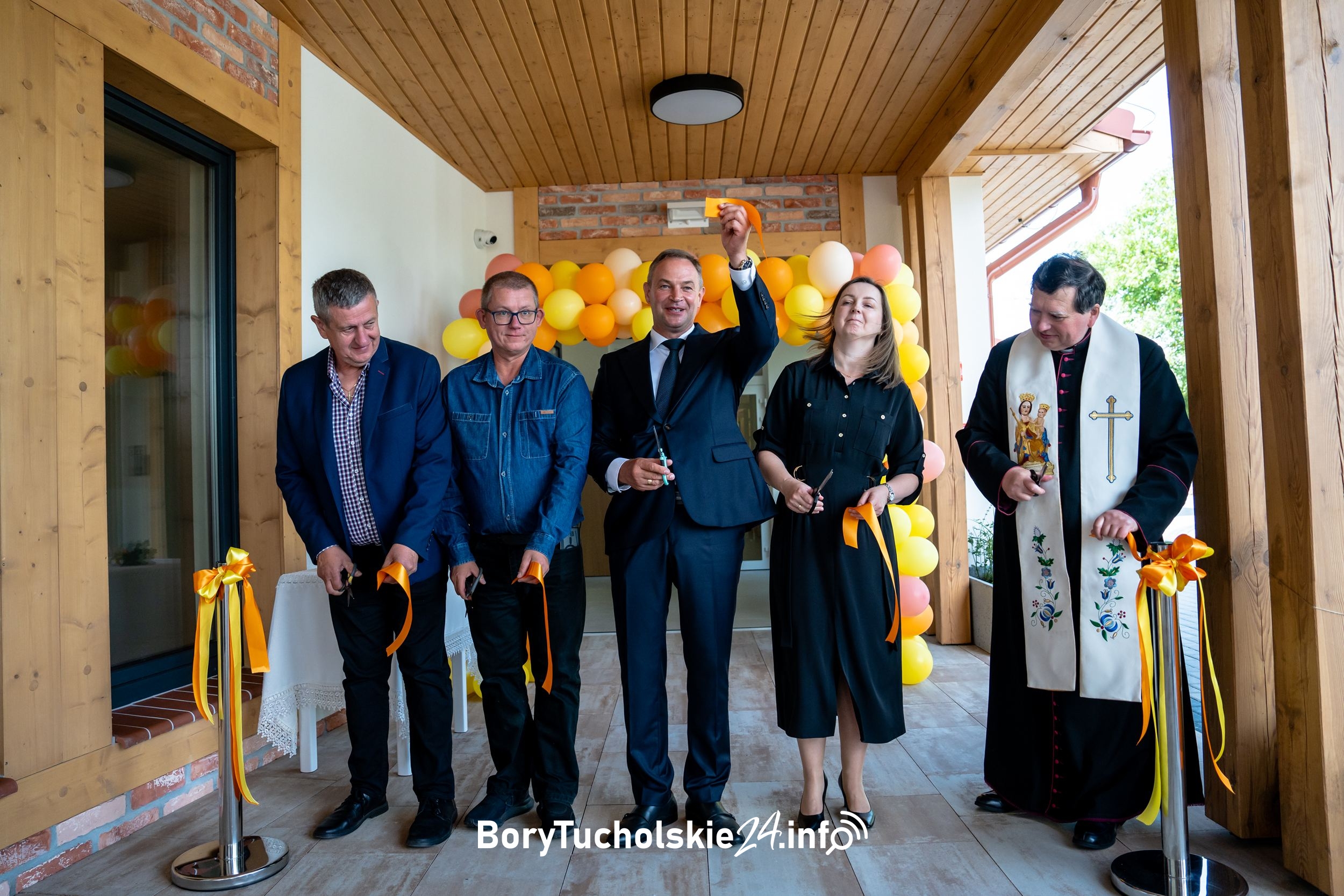 Żłobek Gminny "Mały Borowiaczek" - uroczyste przecięcie wstęgi.