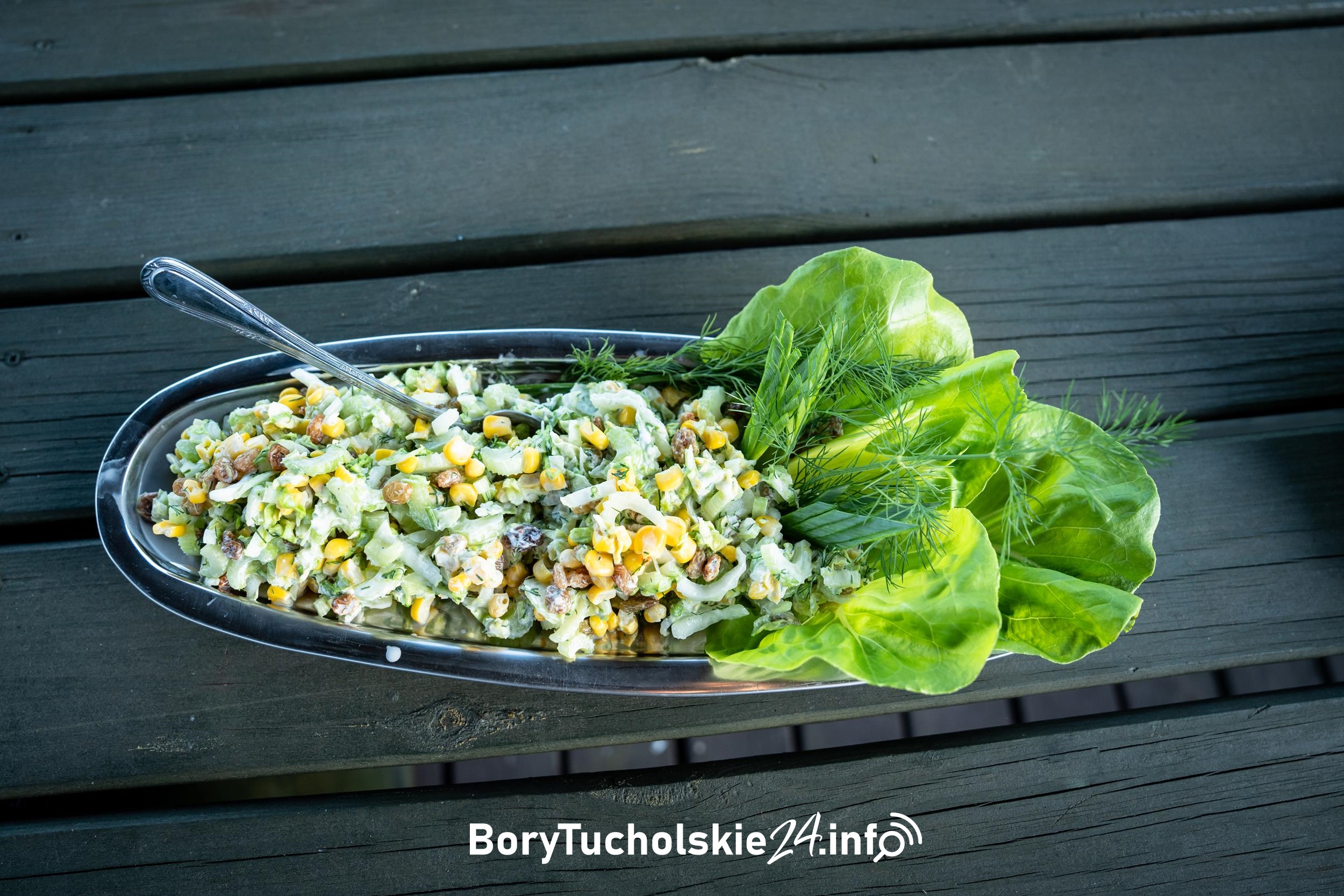 Surówka z pekinki i selera naciowego