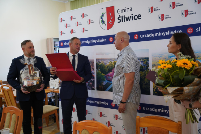 Kapelmistrz Ponicki uhonorowany na sesji Rady Gminy