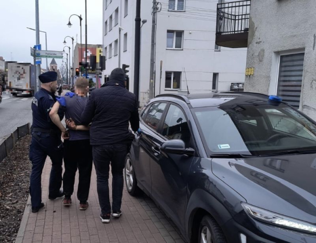 Po narkotykach za kierownicą ciężarówki. Zatrzymał go policjant w cywilu