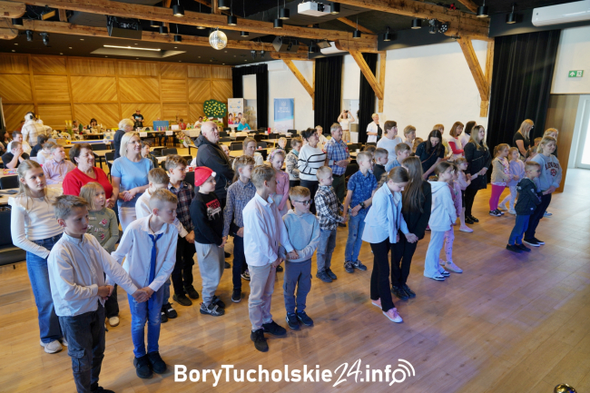 Międzypokoleniowe spotkanie w Czersku (FOTO, WIDEO)