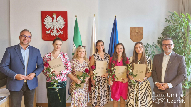 Uroczyste wręczenie aktów awansu zawodowego nauczycielom w gminie Czersk (FOTO)