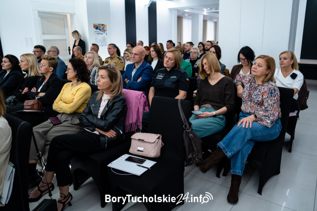 Widzimy, reagujemy, przeciwdziałamy – konferencja w powiecie tucholskim (FOTO, WIDEO)