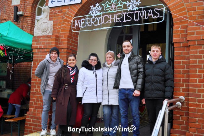 Ponad 30 wystawców, lokalne produkty i pyszne jedzenie - dworzec w Tucholi czeka na Was (FOTO, WIDEO)