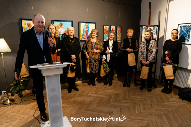 „Czemu nie?” zajrzeć na wystawę do Tucholskiego Ośrodka Kultury (FOTO, WIDEO)