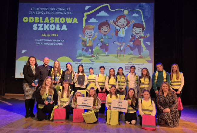 Sukces SP nr 2 w Tucholi w konkursie „Odblaskowa Szkoła” (FOTO, WIDEO)