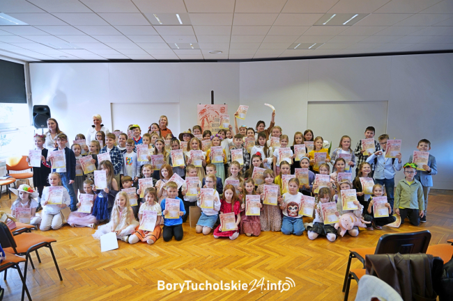 Blisko 80 młodych recytatorów na scenie - kolejna edycja turnieju w Tucholskim Ośrodku Kultury (FOTO)