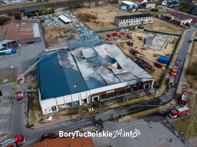 Co było przyczyną pożaru w Czersku? Ewakuowano mieszkańców. Co najmniej 8 mln zł strat (FOTO, WIDEO)