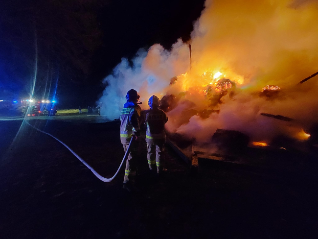 Duży pożar stodoły w gminie Czersk (FOTO)