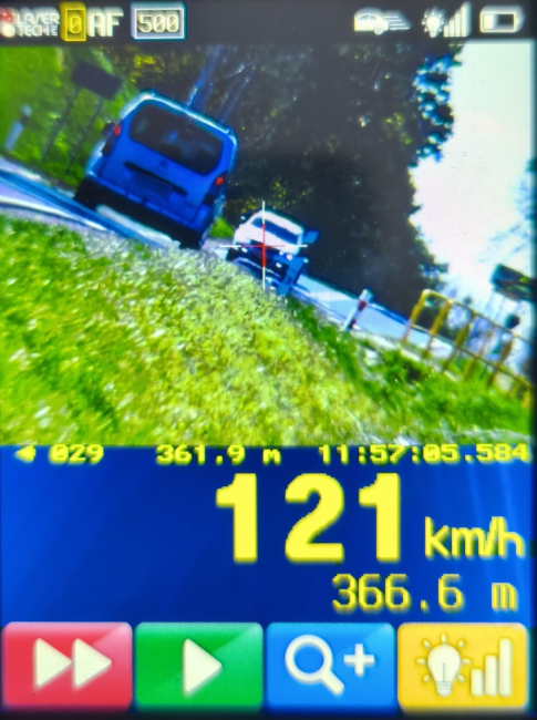 Pędził 121 km/h z przyczepką. Policjanci zabrali mu prawo jazdy