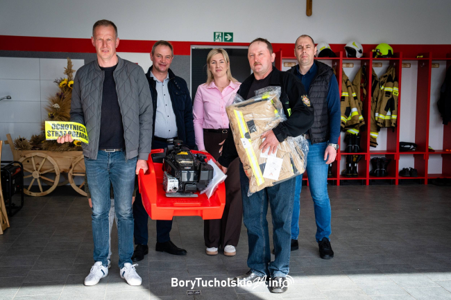 Nowy sprzęt strażacki trafił do druhów z Kręga